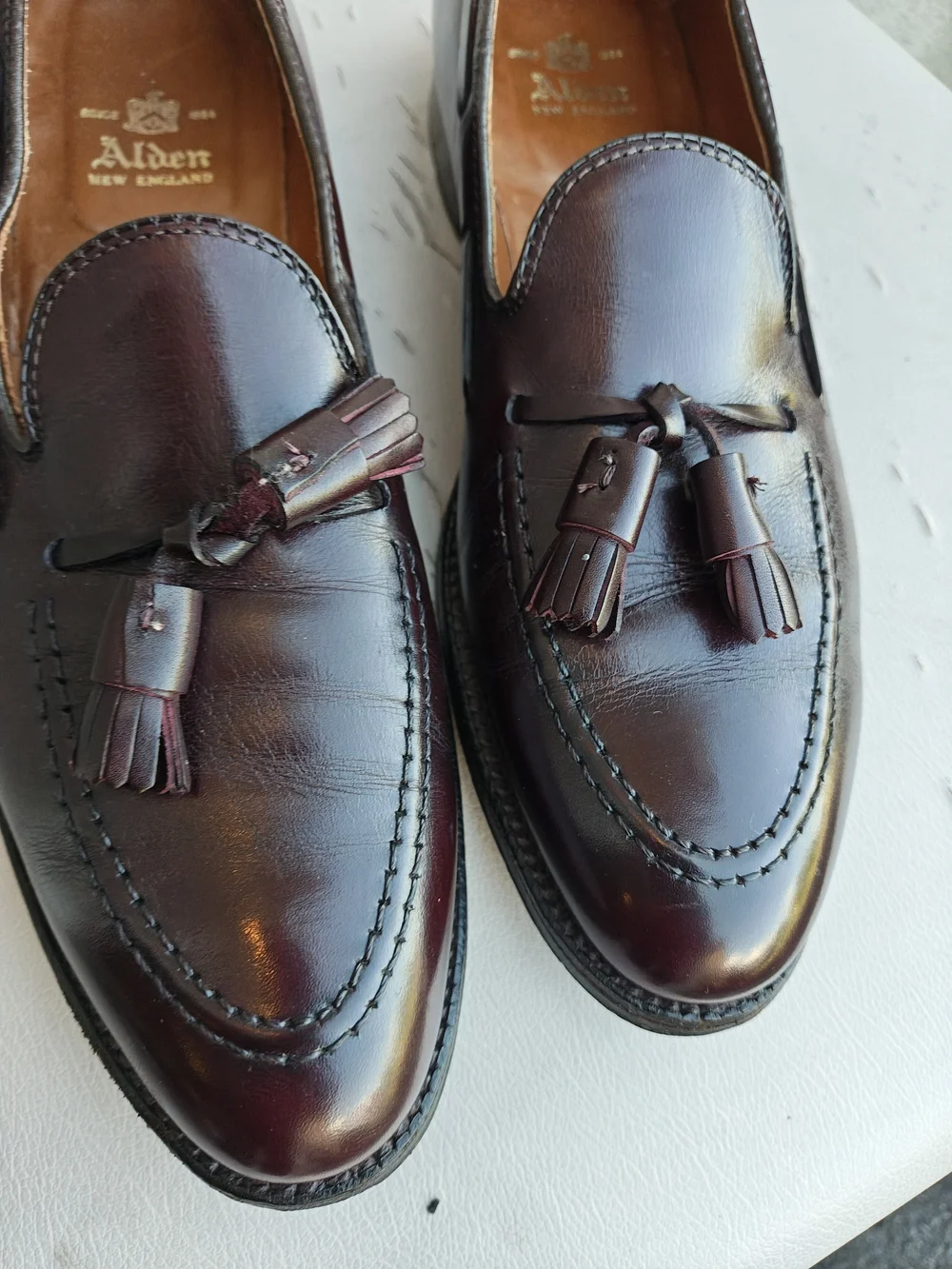 Alden Men’s Burgundy Tassel Loafers 10AAA